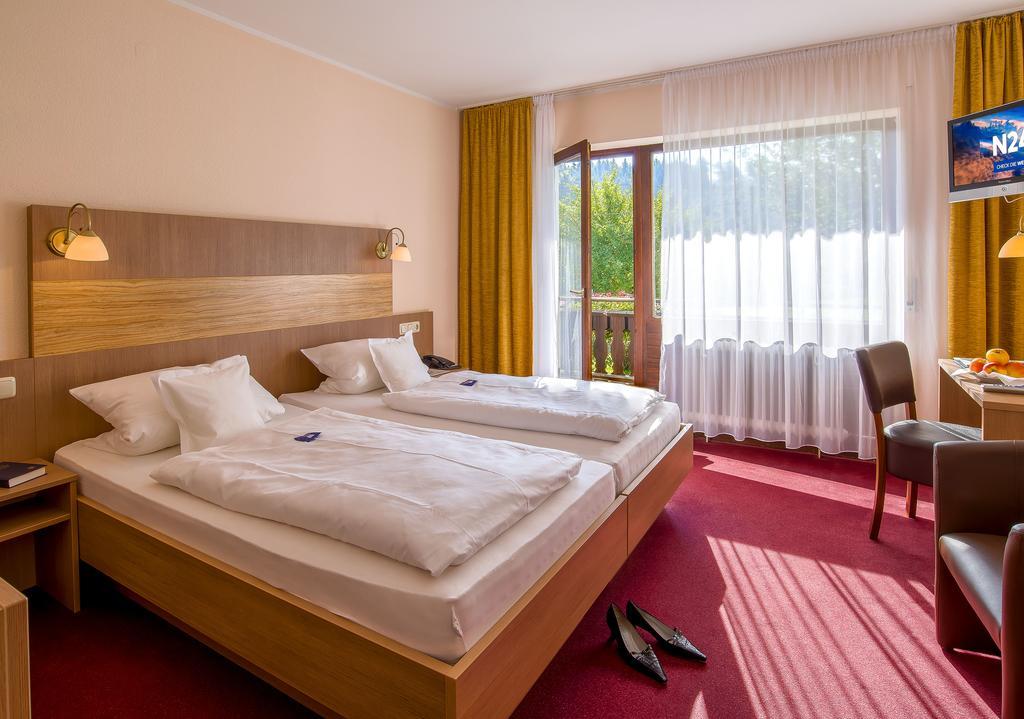 Gasthof & Landhotel Ohrnbachtal Weilbach Exterior foto